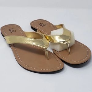 NWOB Gold Thong Sandals